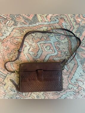 Brown Leather Zip Wallet Crossbody